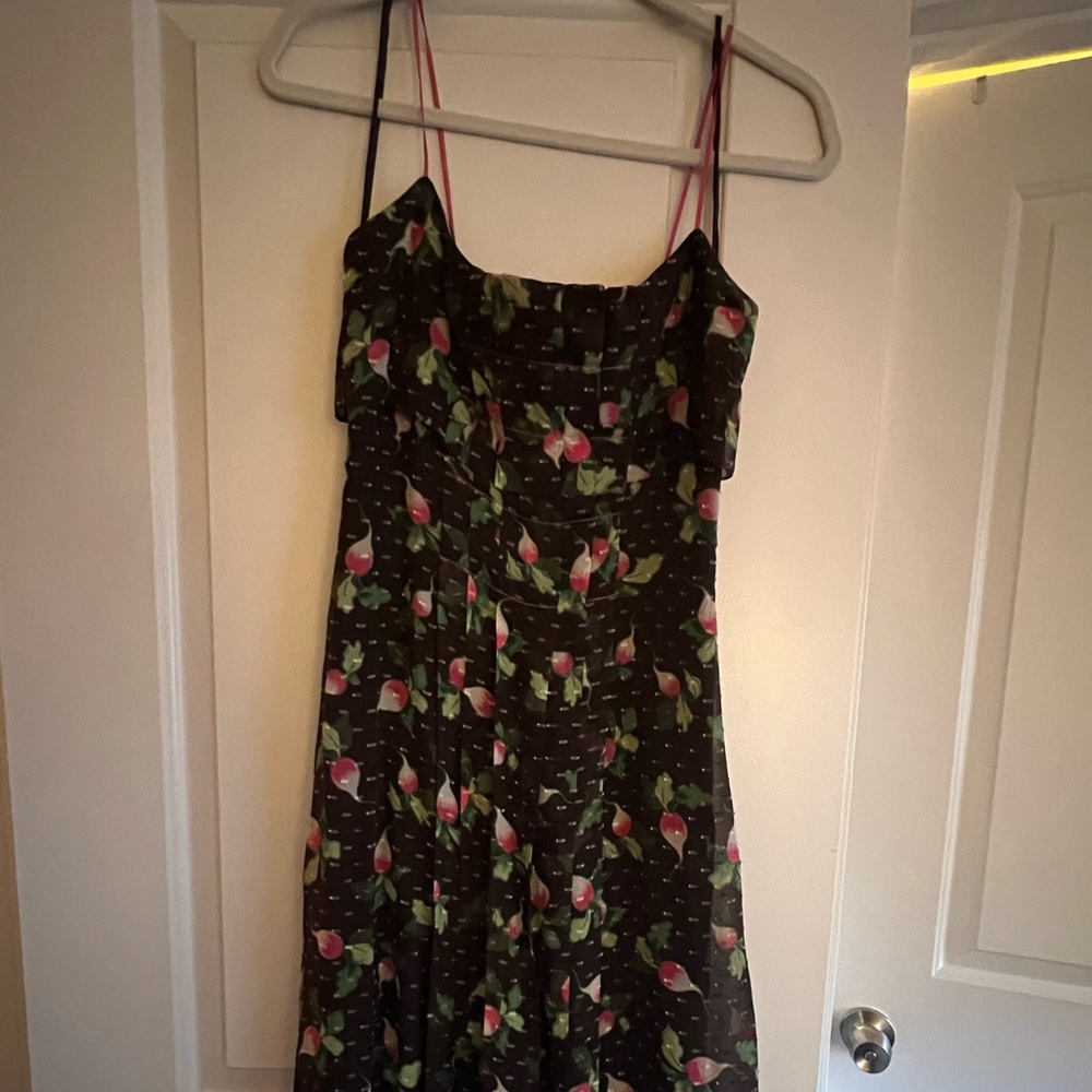 Carolina Herrera Brown Silk Radish Print Size 4